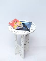 Minus Degre - Artek I DIY Recycled Plastic Side Table