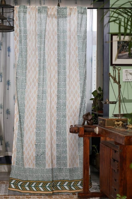 SootiSyahi 'Garden Beauty' Handblock Printed Cotton Door Curtain