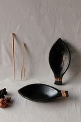 Terracotta by Sachii Longpi Black Pottery Boat-shaped Serving Bowl