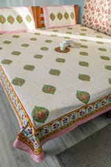 Sootisyahi 'Essence of color' Handblock Printed Cotton Bedsheet