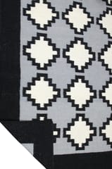 IMPERIAL KNOTS GREY AND BLACK AZTEC HAND WOVEN KILIM DHURRIE 4X6 FEET