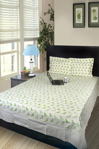 Rustic Route- Parrot Green Parrot Print Bedspread with Pillow Covers