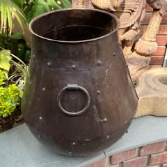 Khoj Crafts - Wazu : Metal planter ( Medium size)