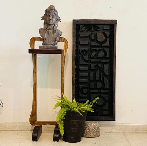 Khoj Crafts - Ruhana 24 : Wooden pedestal